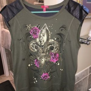 Bongo Top Size XL/EG Faux Leather Shoulder EUC Used Twice